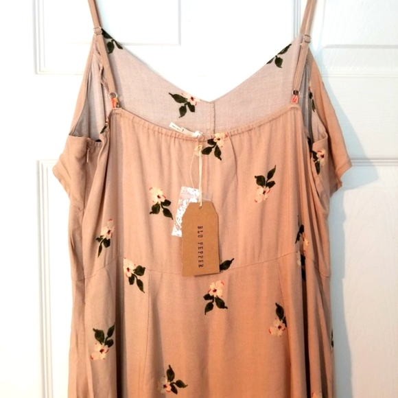 Blue Pepper NWT Popover Floral Maxi Dress L - Picture 5 of 8